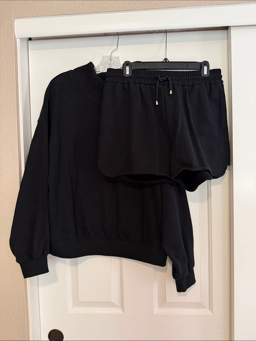 SSYS Black Women's Drawstring Lounge Shorts and Sweatshirt Set - Picture 2 of 7